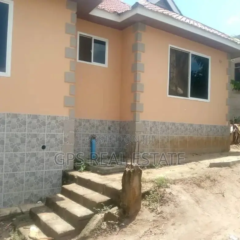 3bdrm House in Mbezi Louis, Kinondoni for Sale in Kinondoni