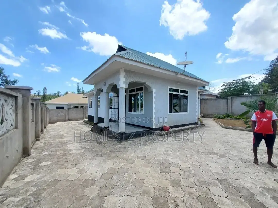 3bdrm House in Mbezi Msumi, Kinondoni for Sale in Kinondoni