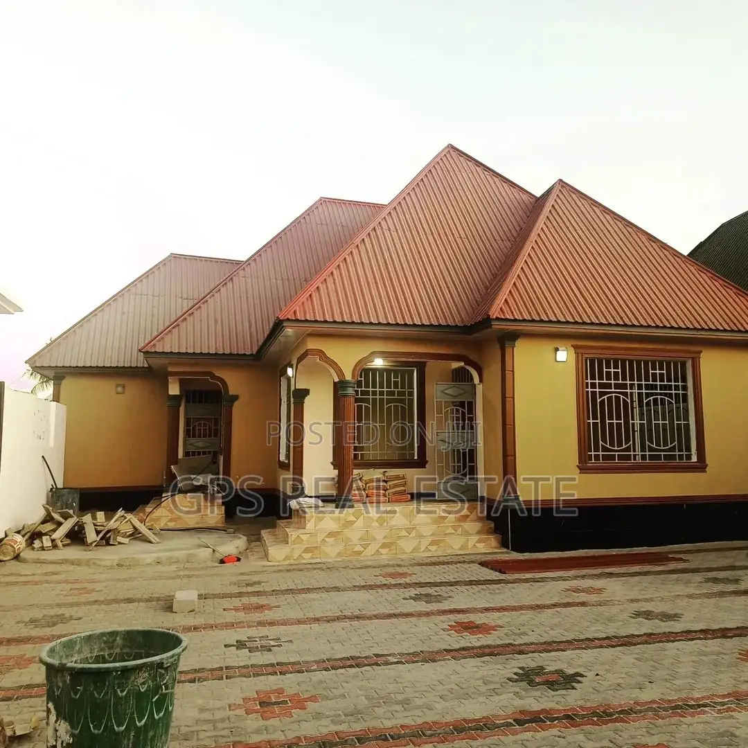 4bdrm House in Chamaz Mzambaraun, Temeke for Sale in Temeke