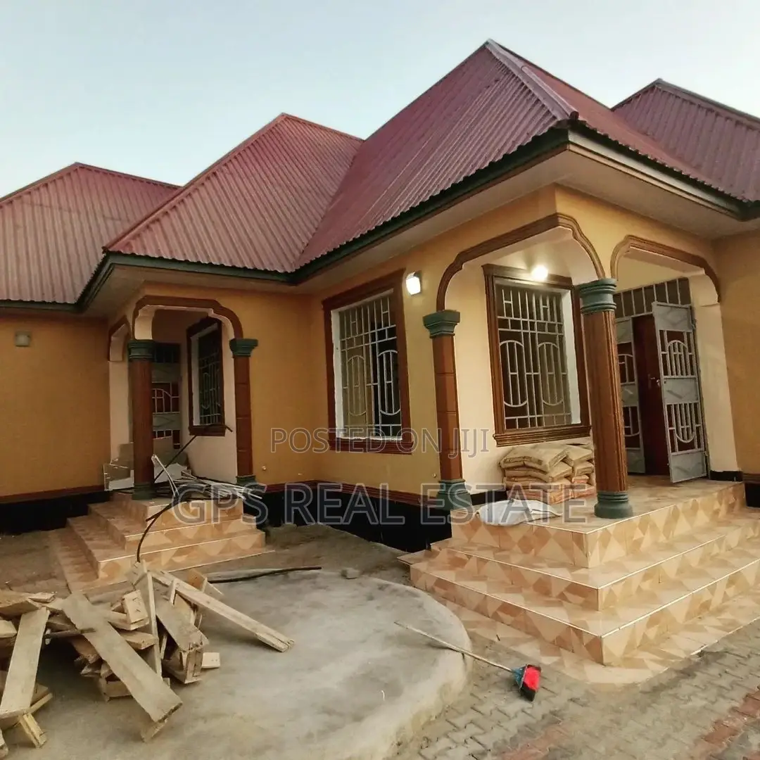 4bdrm House in Chamaz Mzambaraun, Temeke for Sale in Temeke