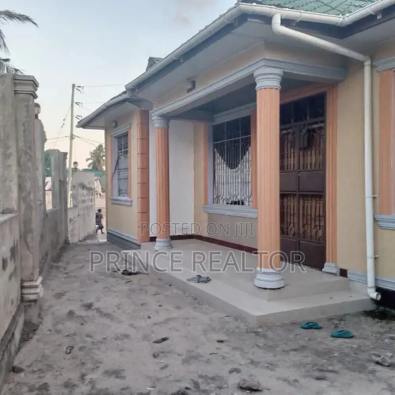 4bdrm House in Mbagala Mbande, Temeke for Sale in Temeke