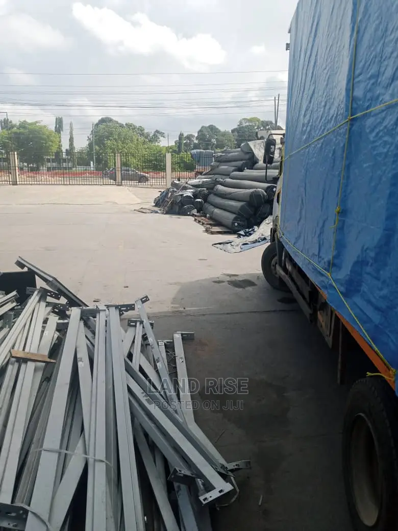 Warehouse With Yard in Vingunguti