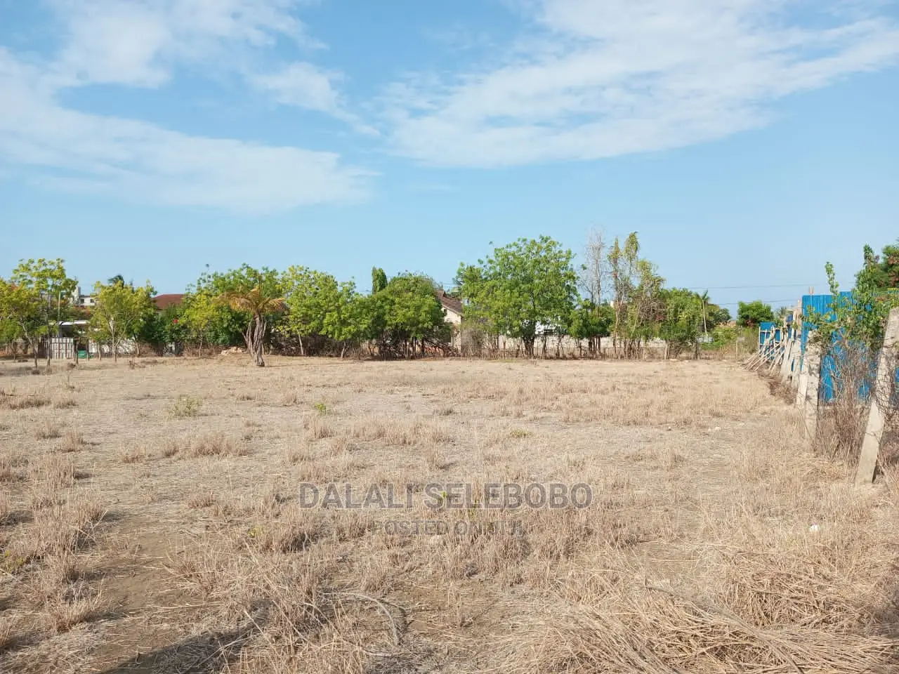 Plot Na Nyumba at Bahari Beach in Kinondoni