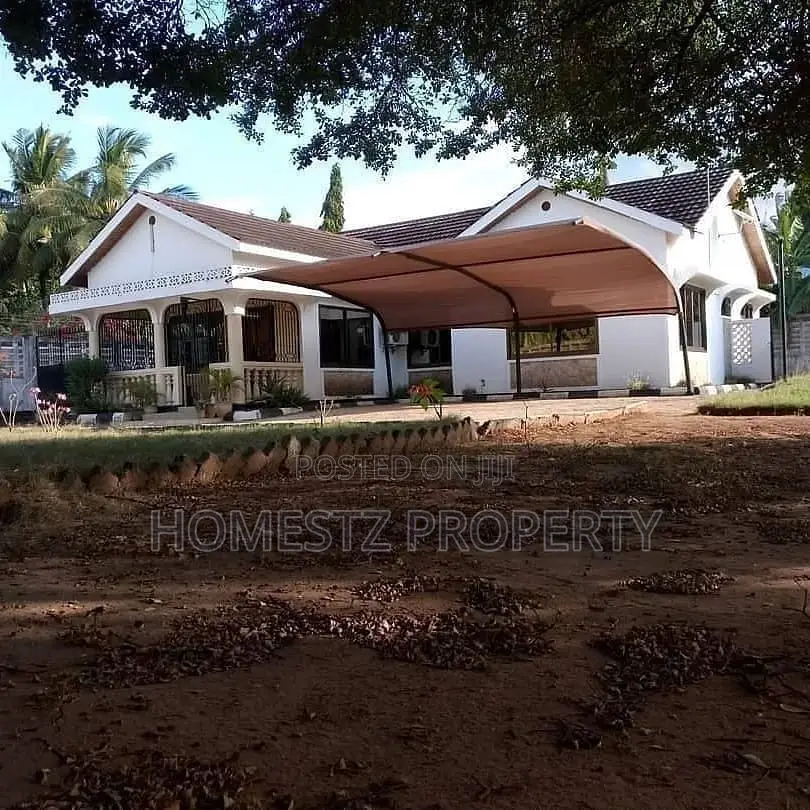4bdrm House in Mbezi Beach, Kinondoni for Sale in Kinondoni