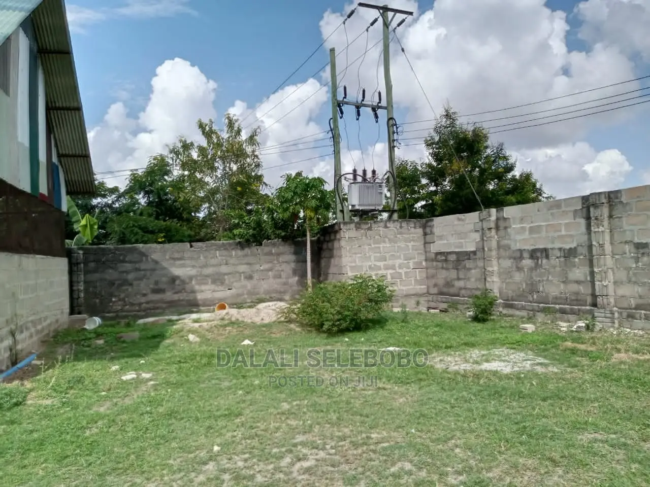 Plot Ukonga Inafaa Kujenga Go Down in Ukonga