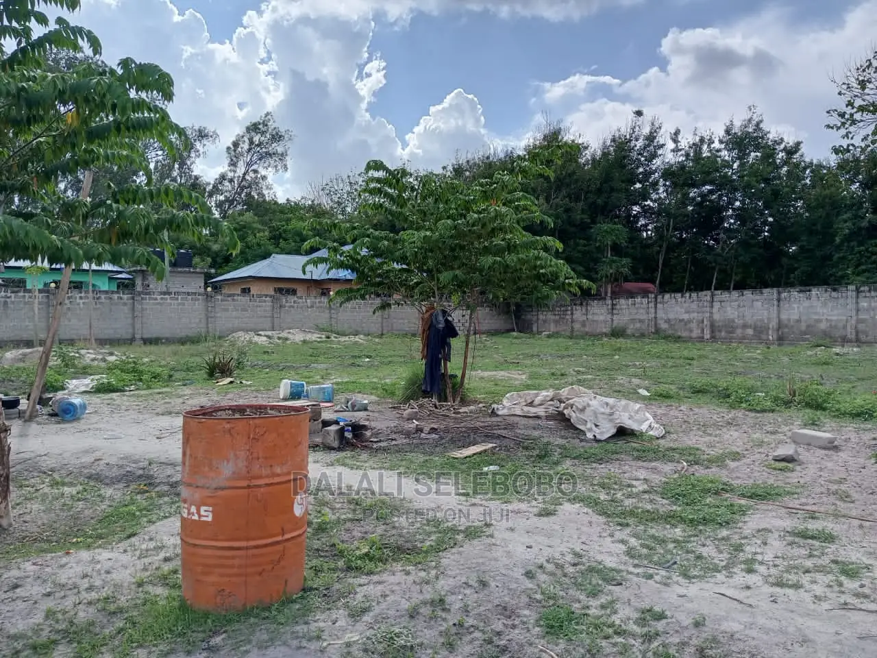 Plot Ukonga Inafaa Kujenga Go Down in Ukonga