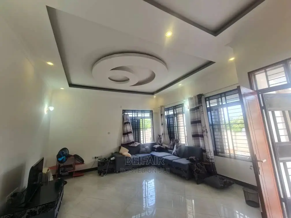 4bdrm House in Goba for Sale in Goba
