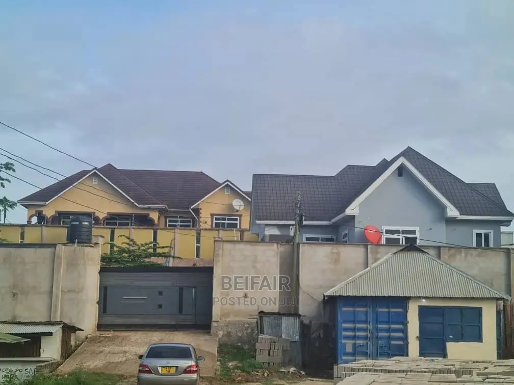 4bdrm House in Goba for Sale in Goba