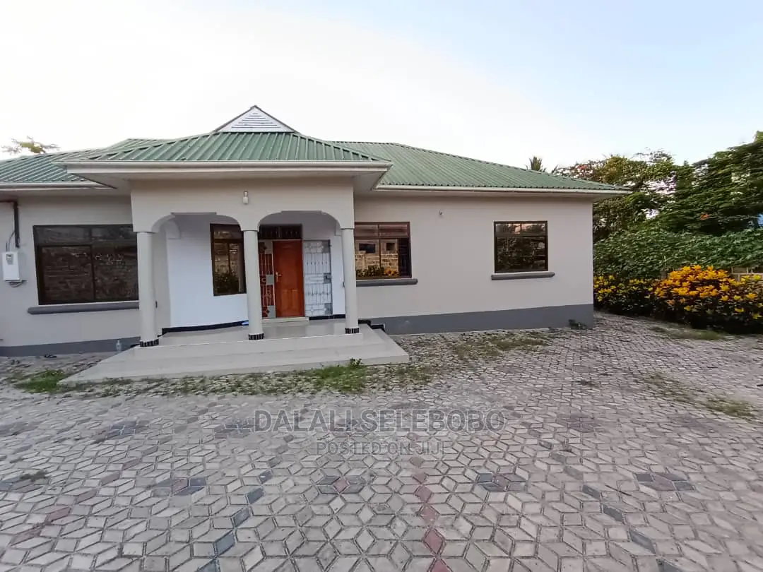 3bdrm Farm House in Kimara Stop Over, Kinondoni for Rent in Kinondoni