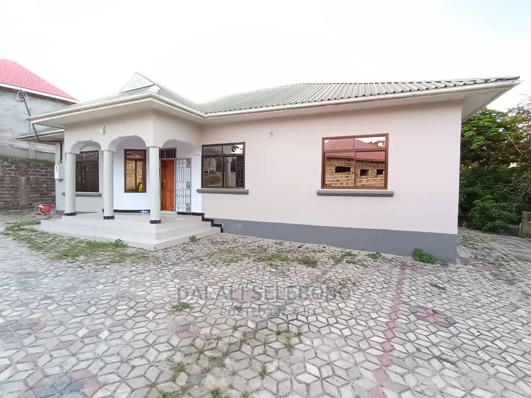 3bdrm Farm House in Kimara Stop Over, Kinondoni for Rent in Kinondoni