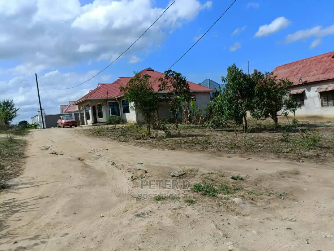 3bdrm House in Mbezi for Sale in Mbezi