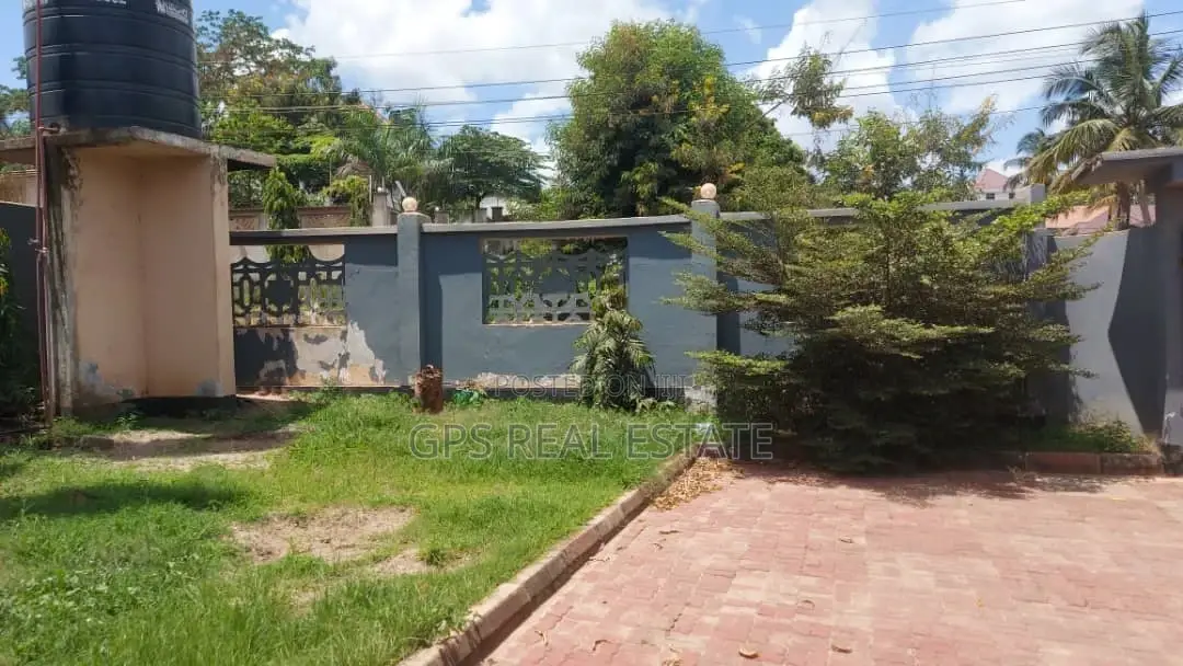 3bdrm House in Kinyerezi, Kinondoni for Sale in Kinondoni