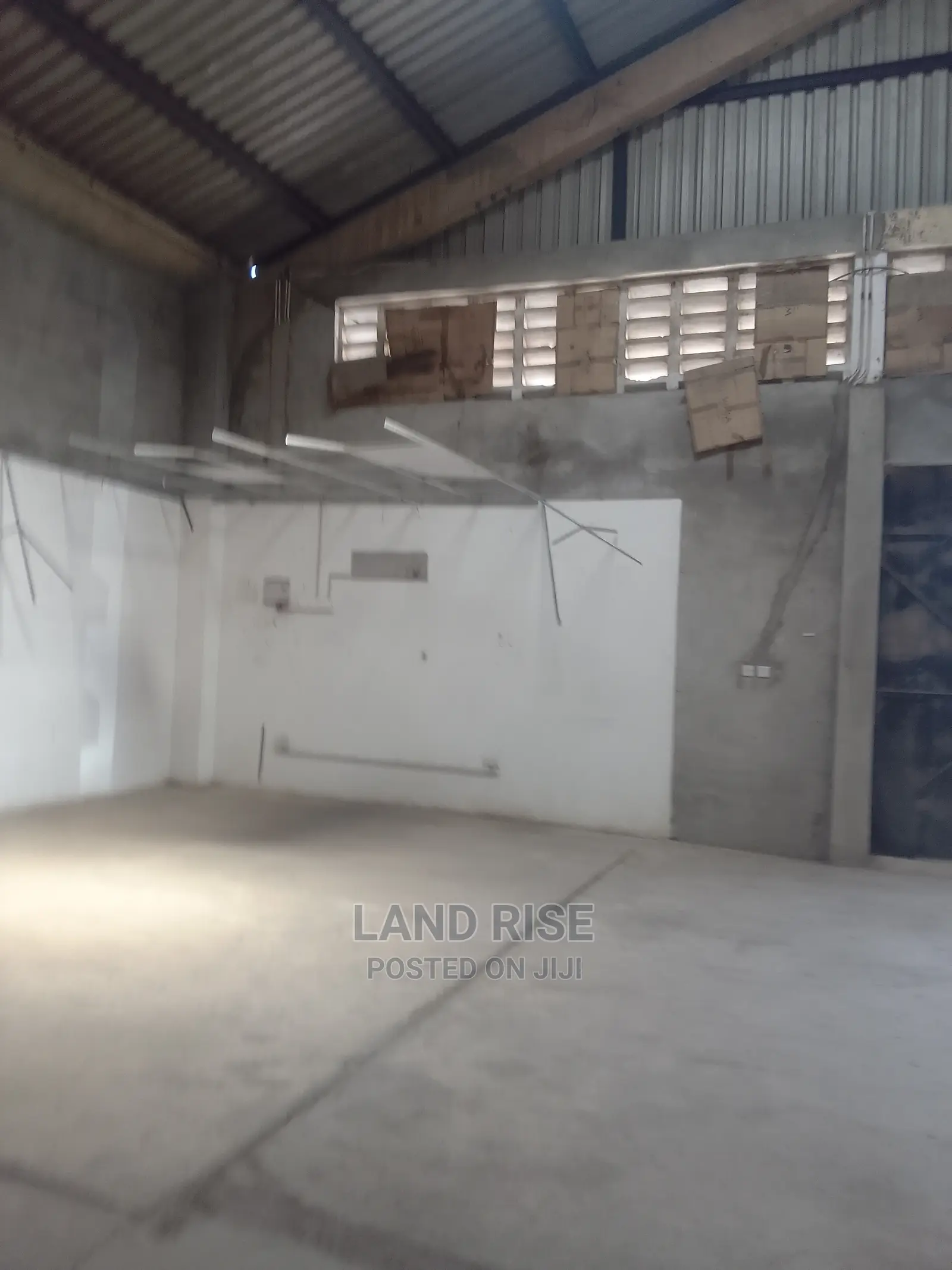 Kurasini Port Warehouse 400 Sqm in Kurasini