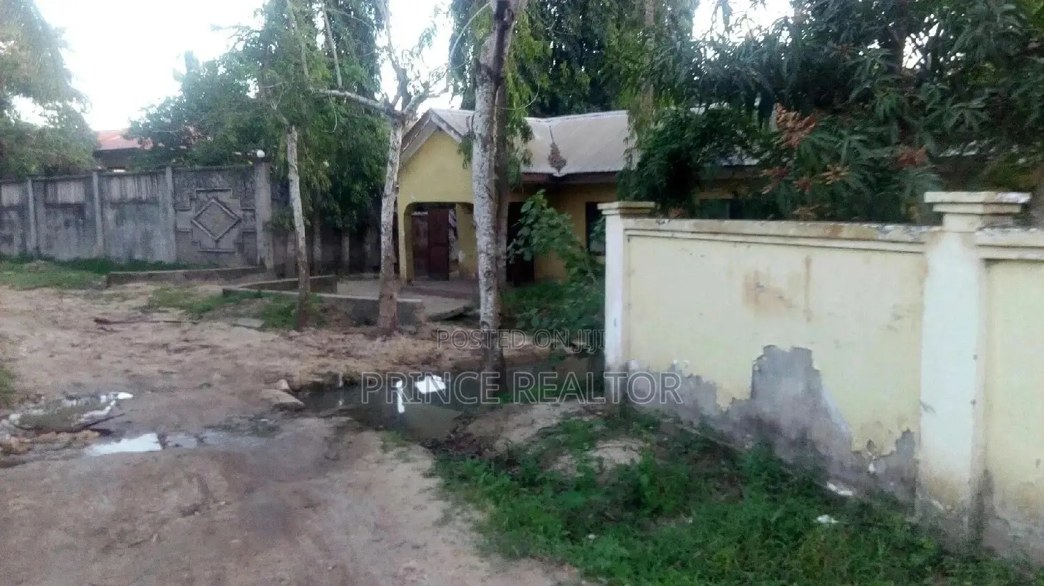 Hostel for Sale in Kinondoni