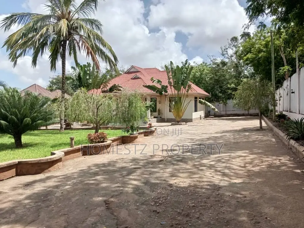 3bdrm House in Goba Kulangwa, Kinondoni for Sale in Kinondoni