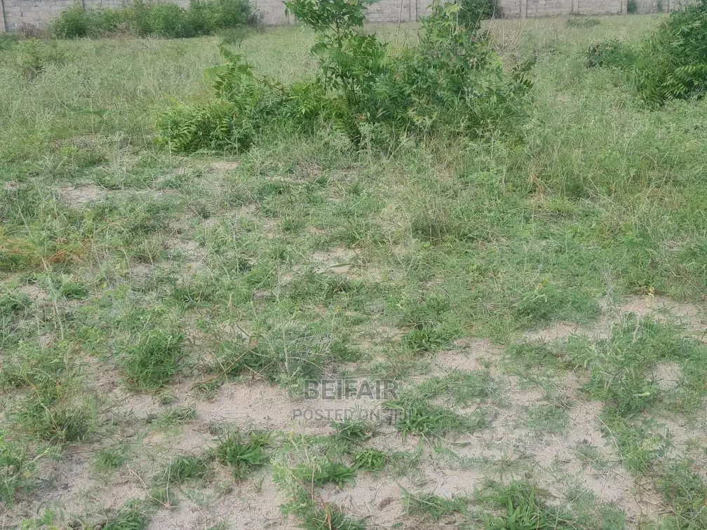 Kiwanja Kinauzwa Ununio in Kinondoni