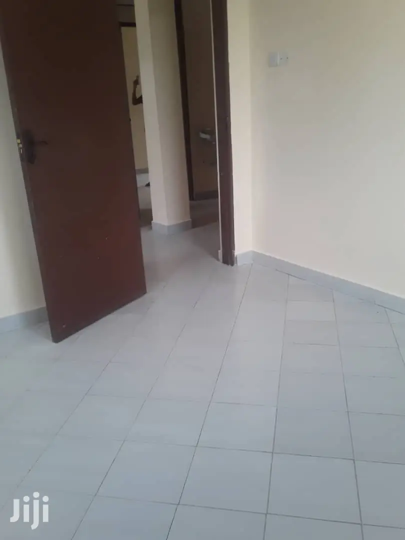 Ina Vyumba3, Master,Public Toilet,Jiko,Sebule Na Car Parking in Kinondoni
