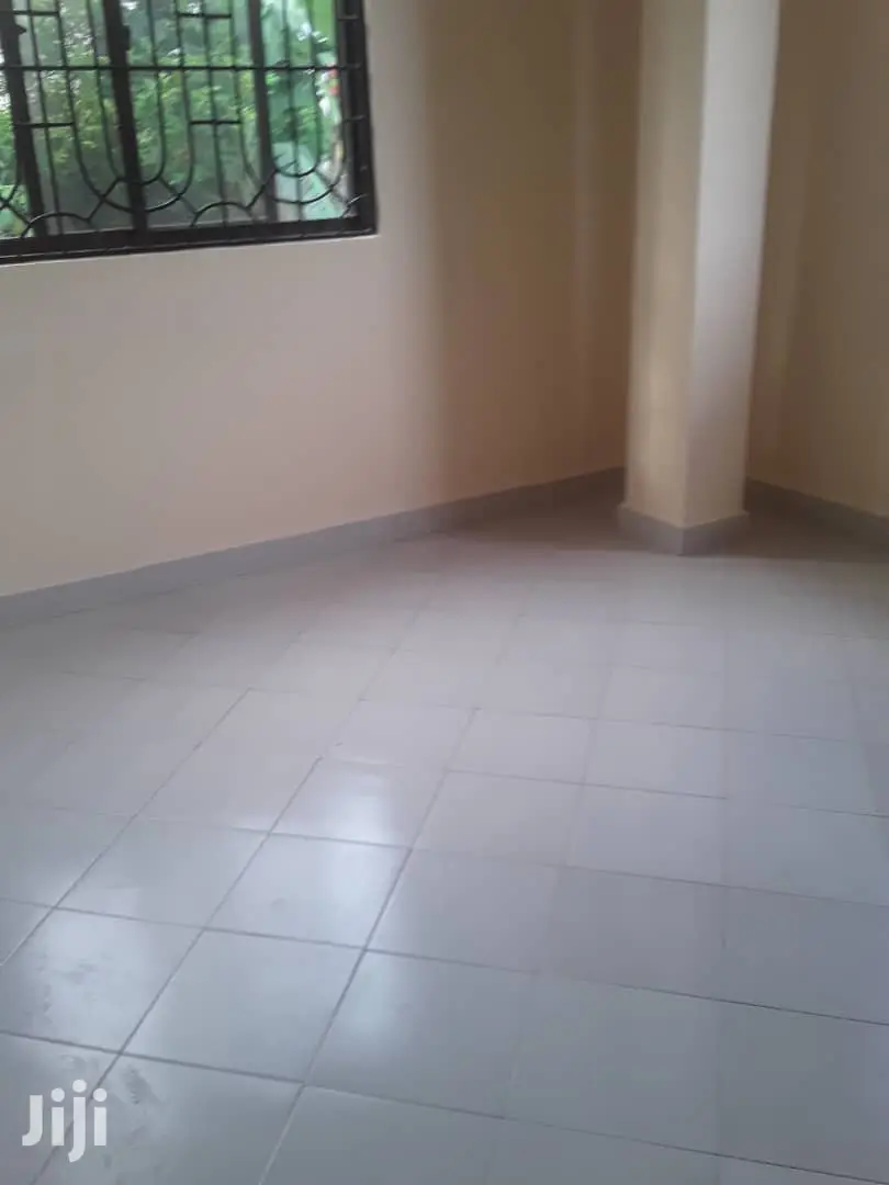 Ina Vyumba3, Master,Public Toilet,Jiko,Sebule Na Car Parking in Kinondoni