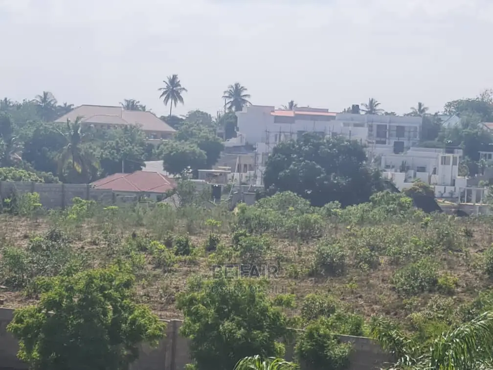 Kiwanja Kinauzwa Goba Lastanza in Goba