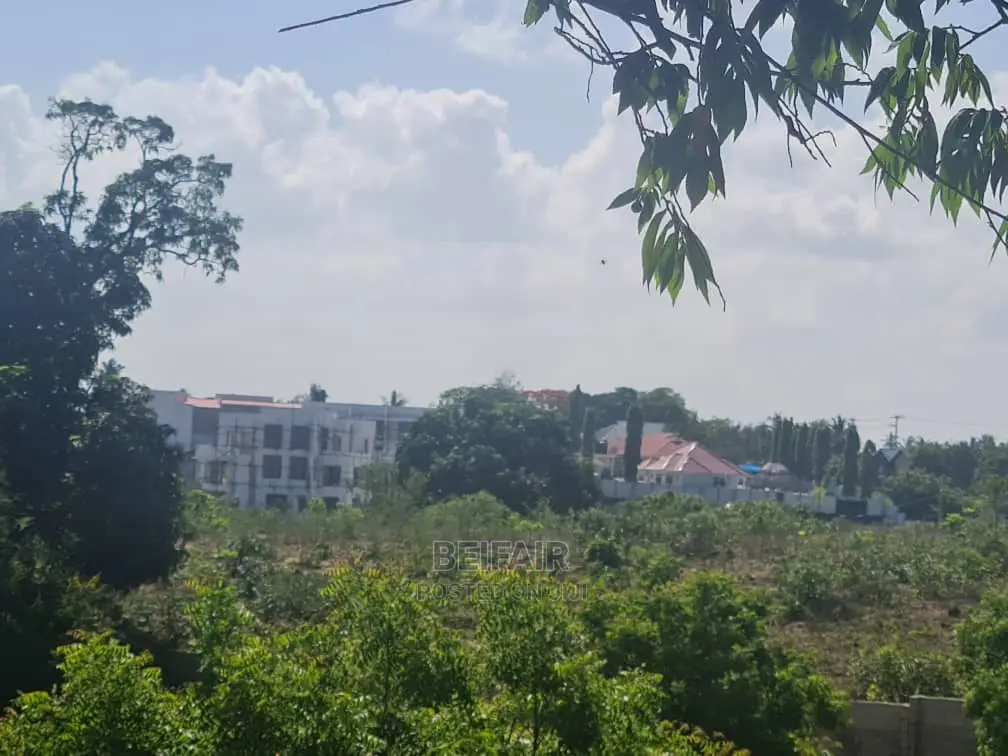 Kiwanja Kinauzwa Goba Lastanza in Goba