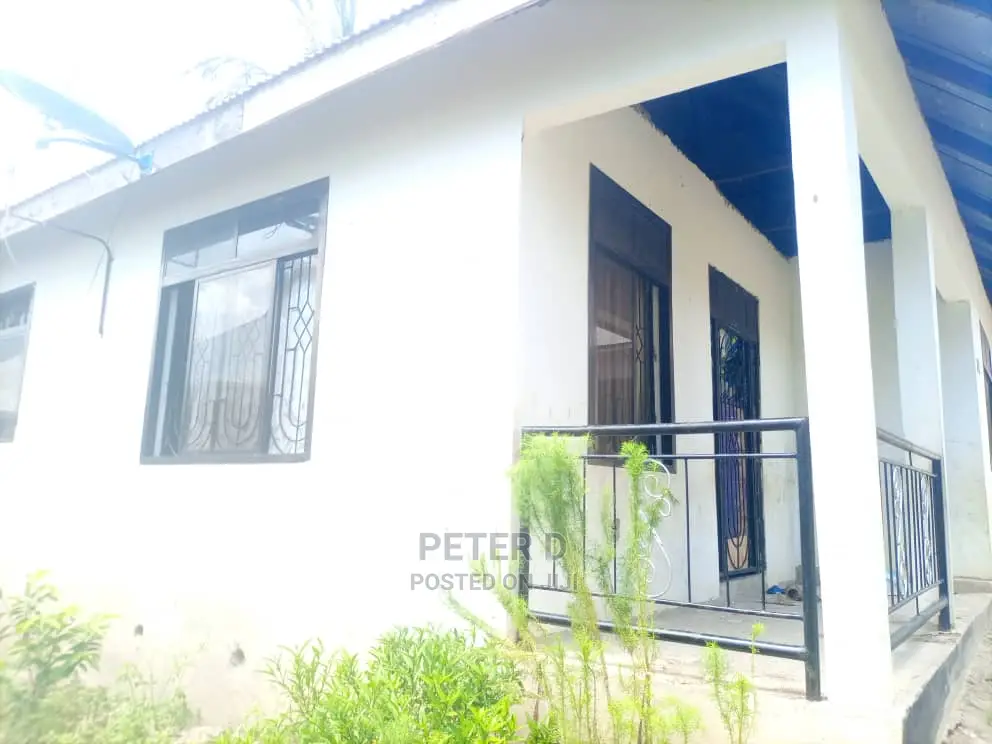 3bdrm House in Goba for sale in Goba