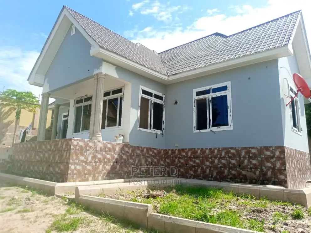 3bdrm House in Goba for Sale in Goba