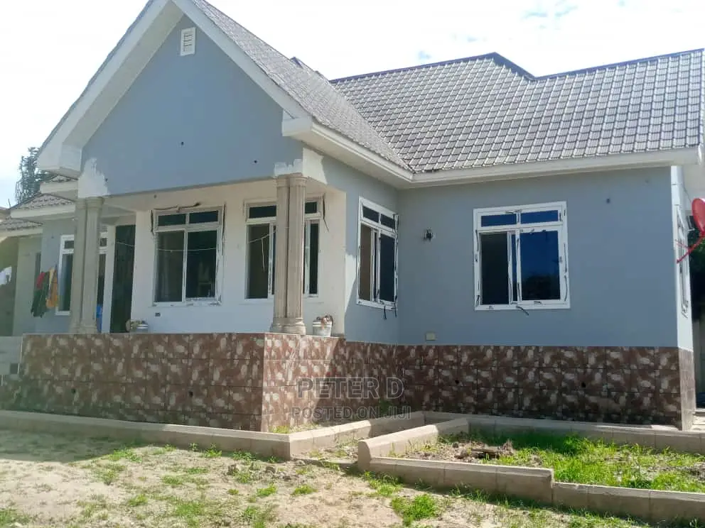 3bdrm House in Goba for Sale in Goba