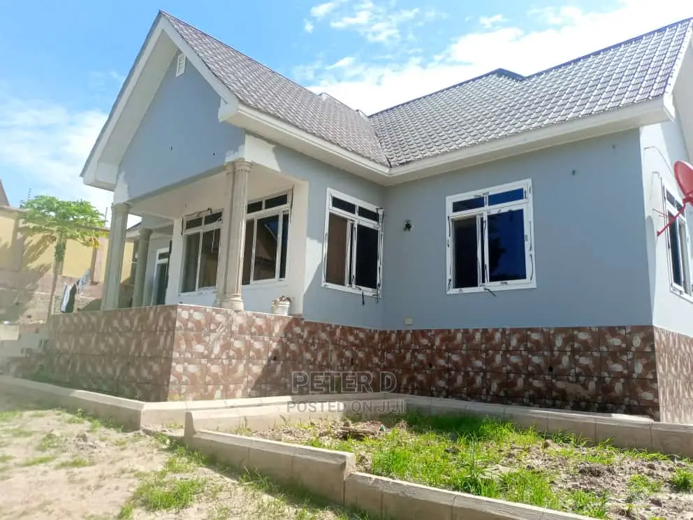 3bdrm House in Goba for Sale in Goba