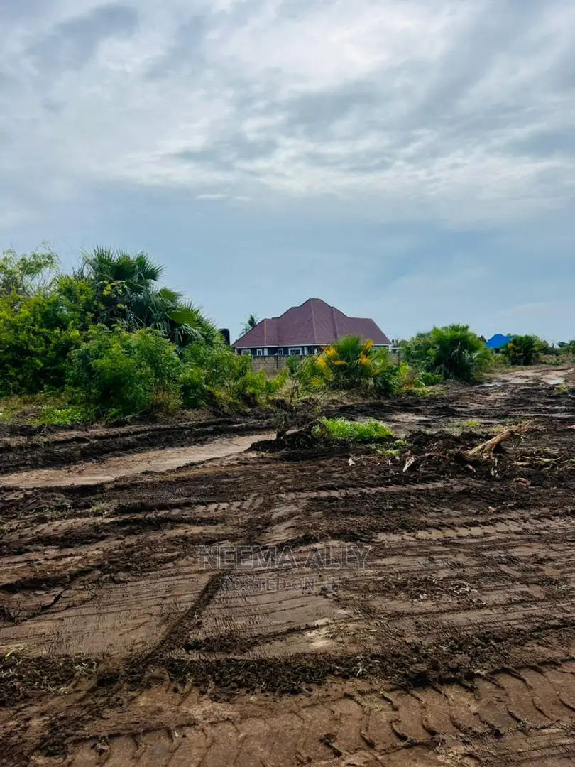 Viwanja Karibu Na Fukwe Za Bahari in Kigamboni