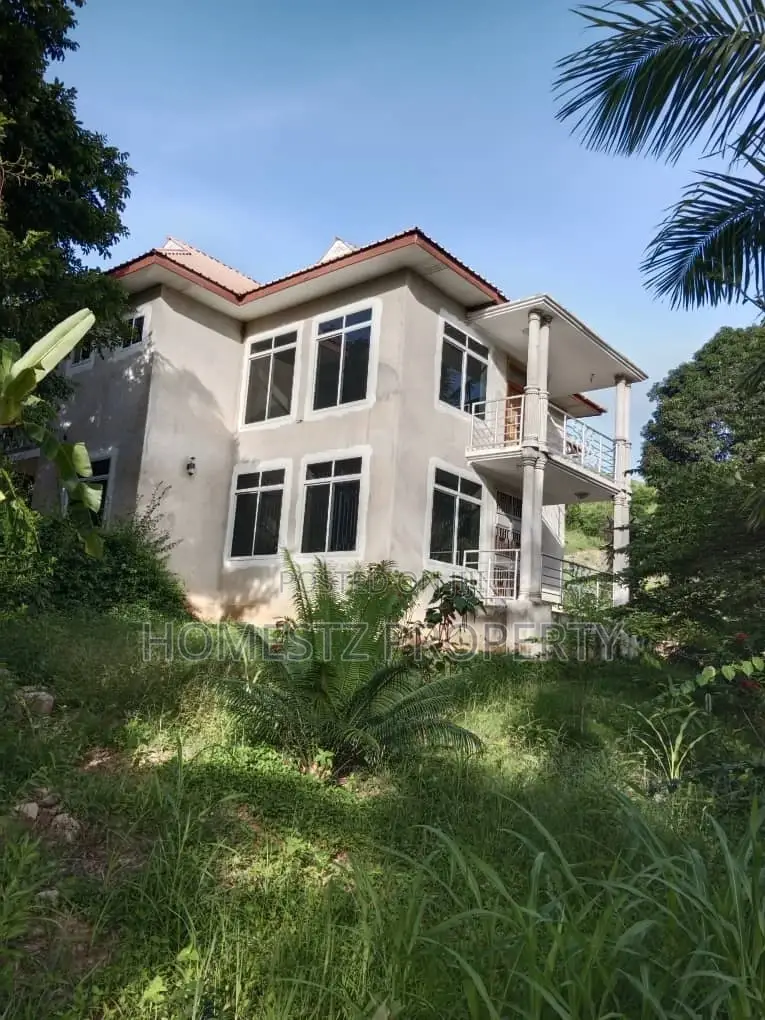 4bdrm House in Kinyerez Kifuru, Kinondoni for Sale in Kinondoni