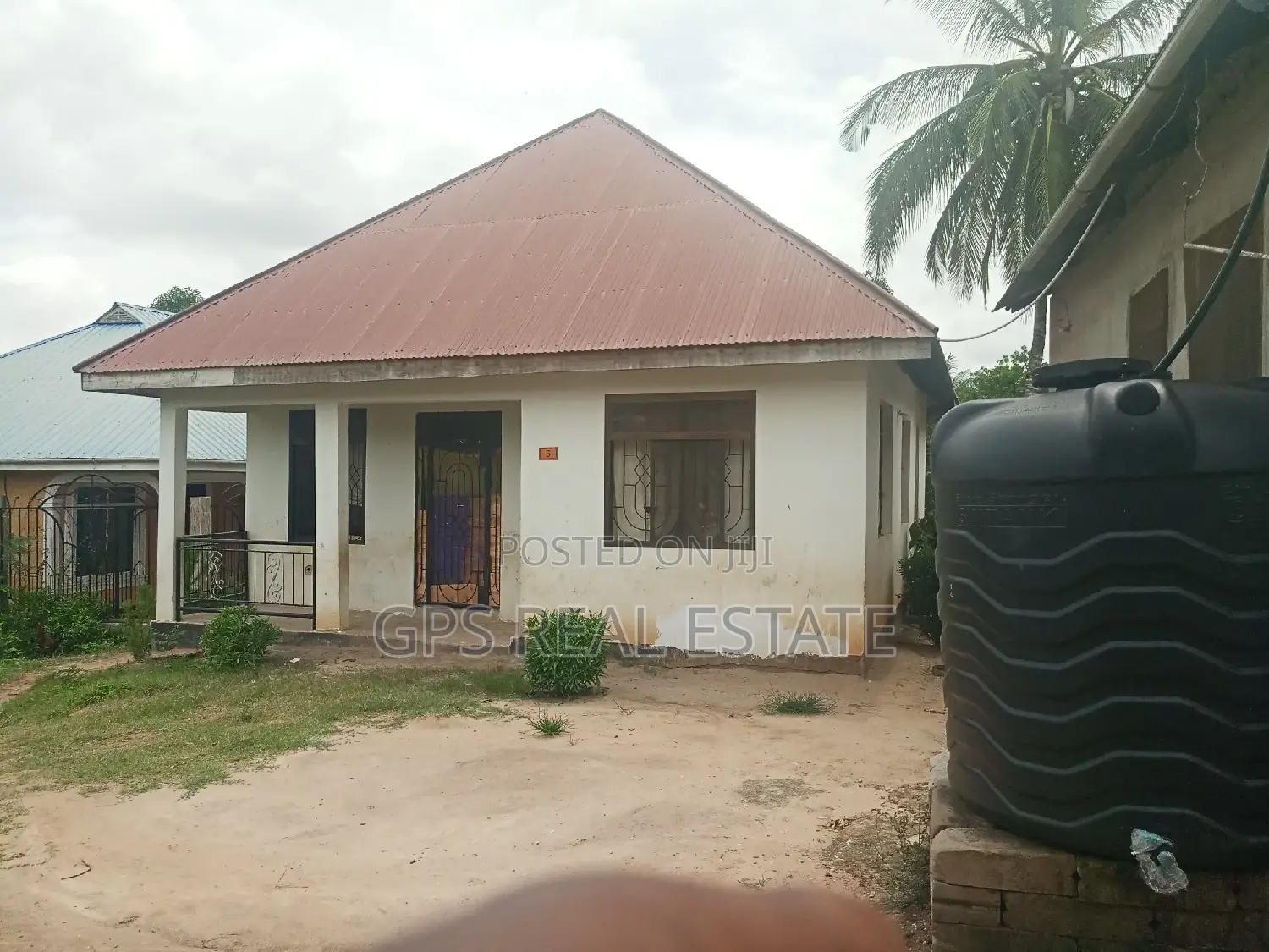 3bdrm House in Mbezi Makabe, Kinondoni for Sale in Kinondoni
