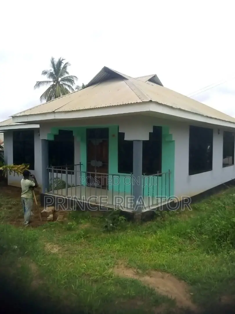 3bdrm House in Mbezi Msumi, Kinondoni for Sale in Kinondoni