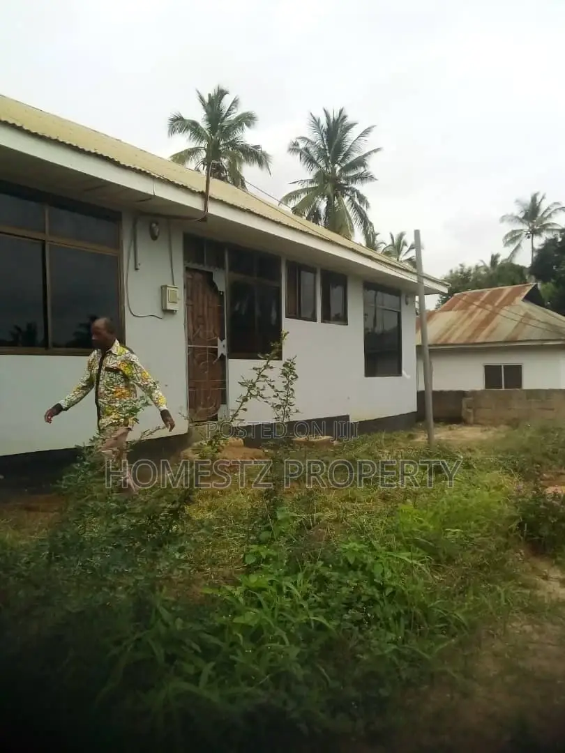 3bdrm House in Mbezi Msumi, Kinondoni for Sale in Kinondoni