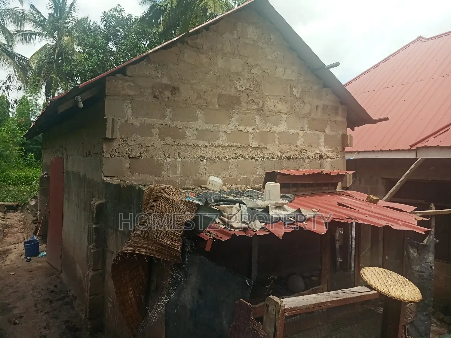 3bdrm House in Mbezi Makabe, Kinondoni for Sale in Kinondoni
