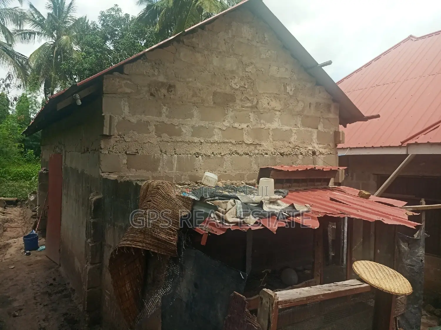 3bdrm House in Mbezi Makabe, Kinondoni for Sale in Kinondoni