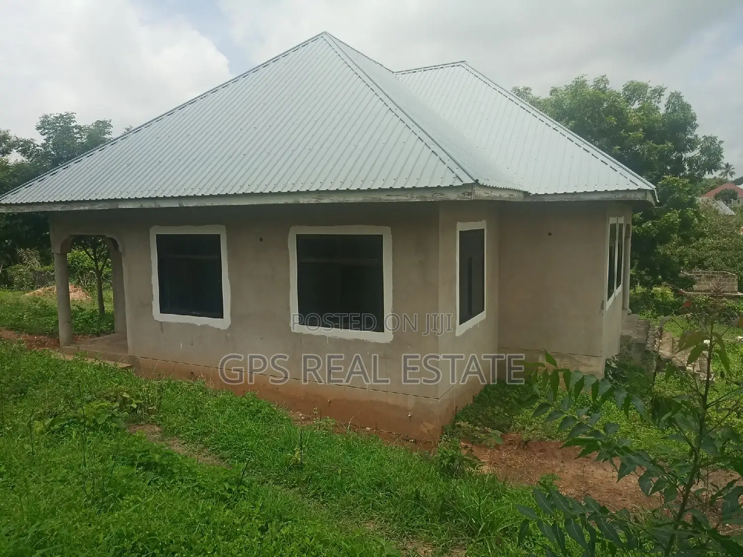 3bdrm House in Mbezi Makabe, Kinondoni for Sale in Kinondoni