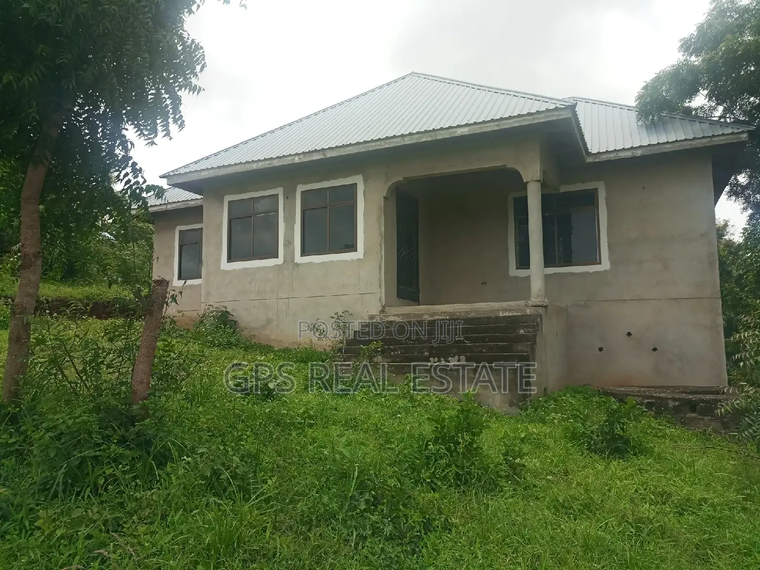3bdrm House in Mbezi Makabe, Kinondoni for Sale in Kinondoni