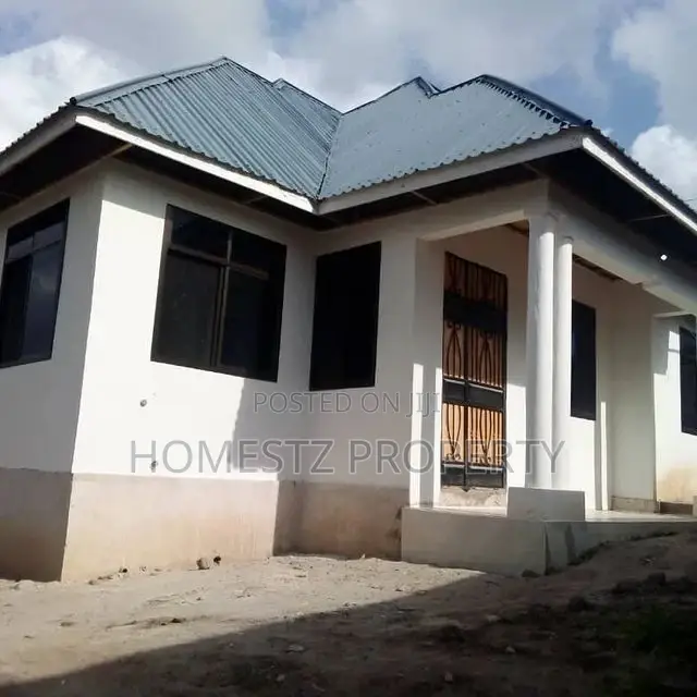 3bdrm House in Mbezi Kwa Msuguli, Kinondoni for Sale in Kinondoni