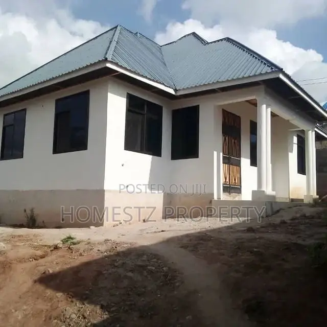 3bdrm House in Mbezi Kwa Msuguli, Kinondoni for Sale in Kinondoni