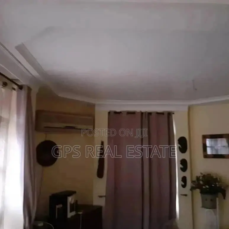 Big House For Sale in Kinondoni