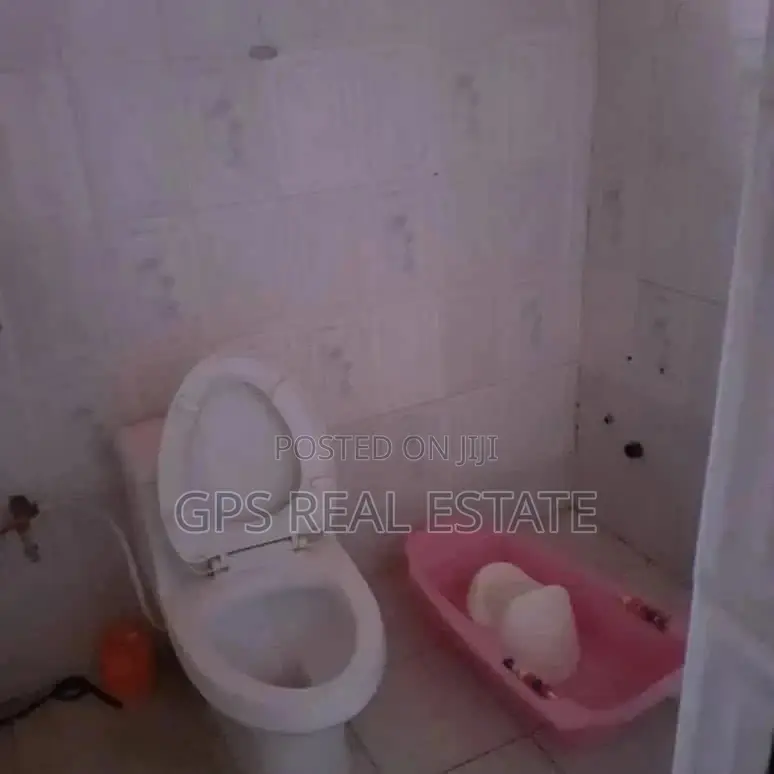 Big House For Sale in Kinondoni