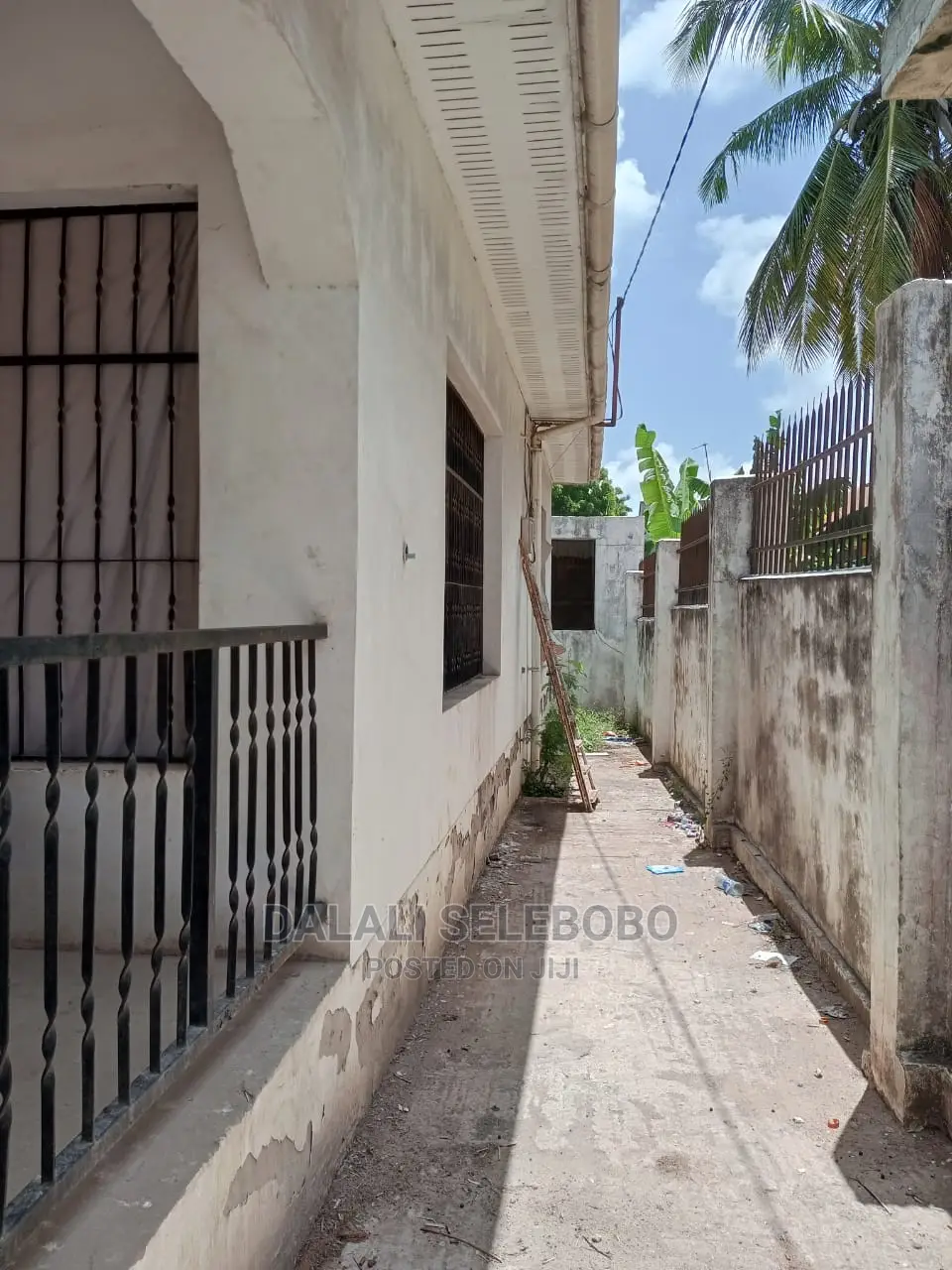 4bdrm Bungalow in Salasala, Kinondoni for Sale in Kinondoni