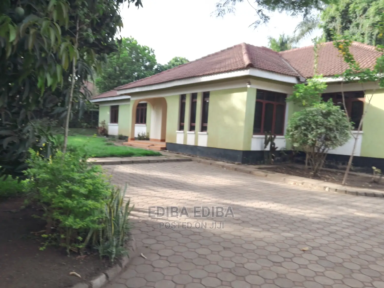 5bdrm Bungalow in Ediba Real Estate, Arusha for Rent in Arusha