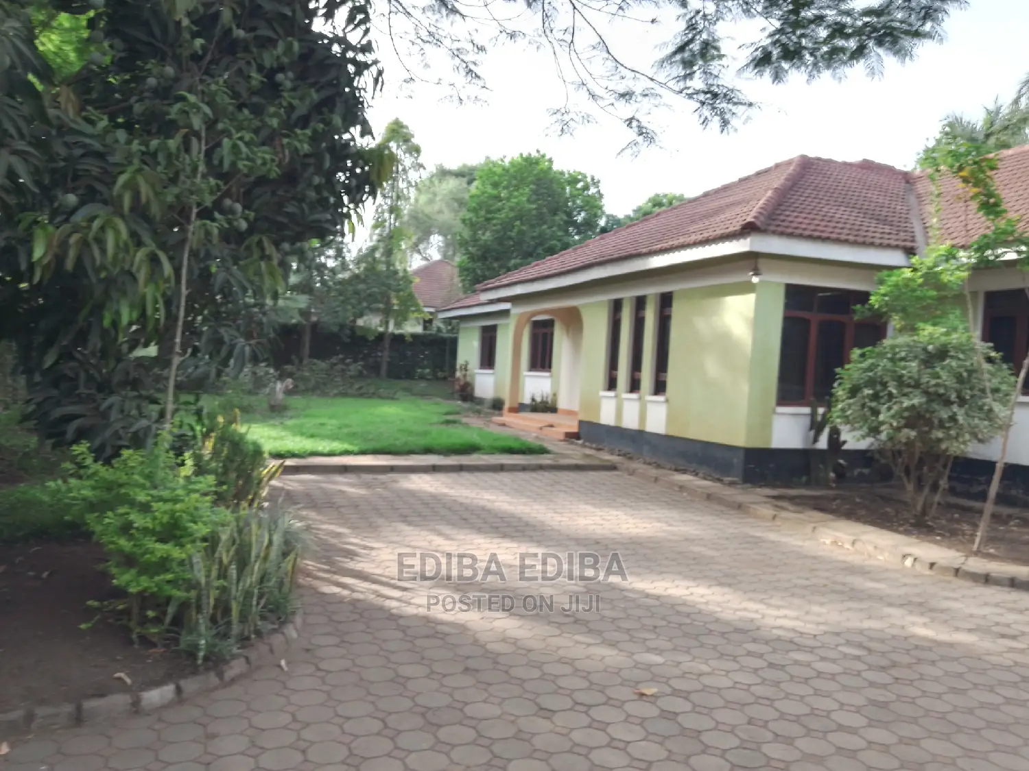 5bdrm Bungalow in Ediba Real Estate, Arusha for Rent in Arusha