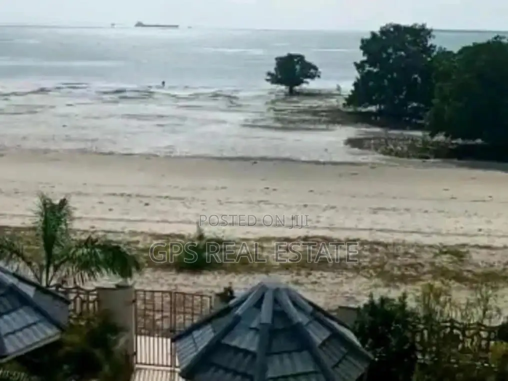 Beach House For Sale in Temeke