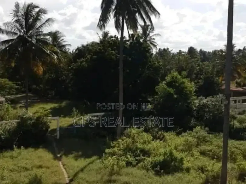 Beach House For Sale in Temeke