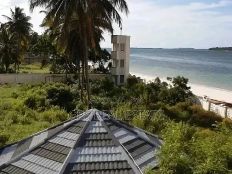 Beach House For Sale in Temeke