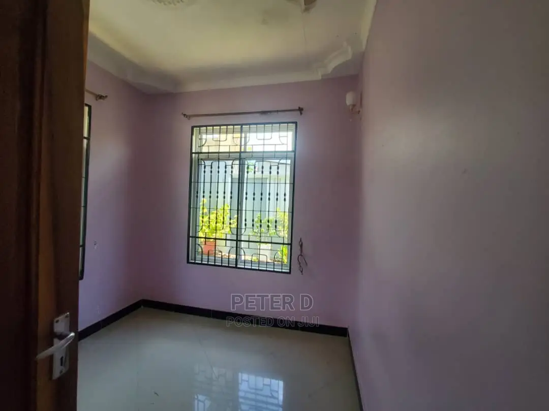 3bdrm House in Tabata for Sale in Tabata