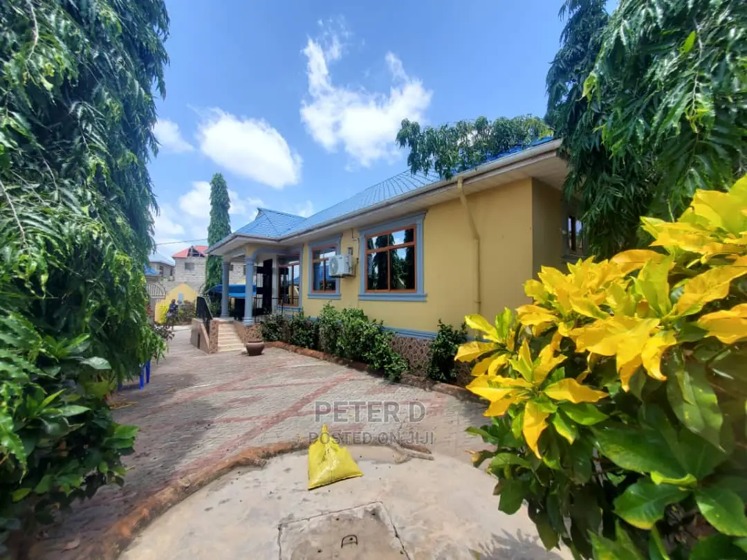 3bdrm House in Mbezi for Sale in Mbezi