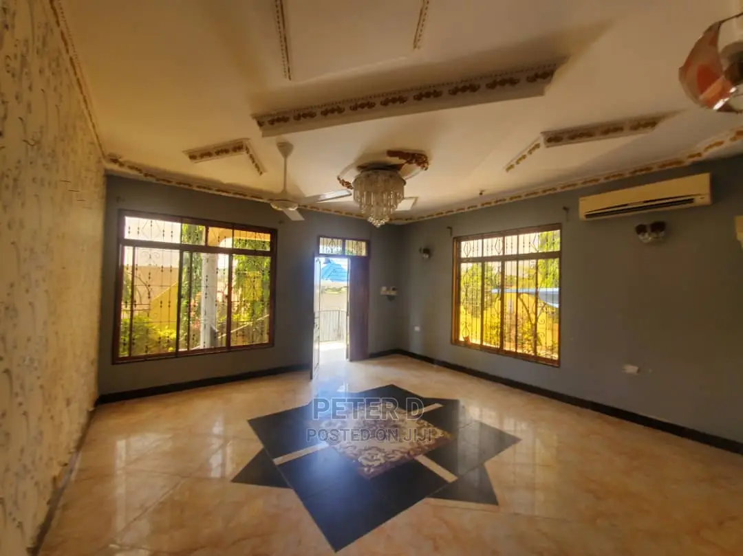 3bdrm House in Mbezi for Sale in Mbezi